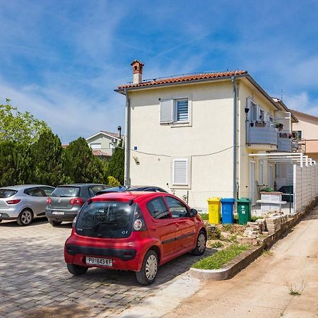 Studio Apartman Marly Apartment Pula Exterior photo